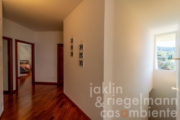 Image No.26-3 Bed Villa for sale