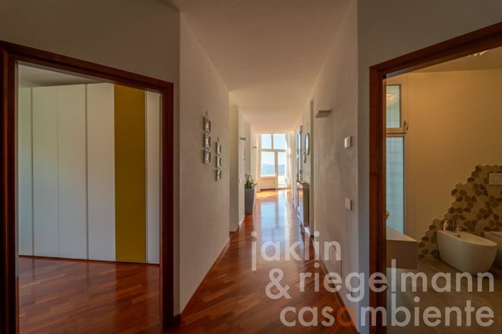 Image No.34-3 Bed Villa for sale