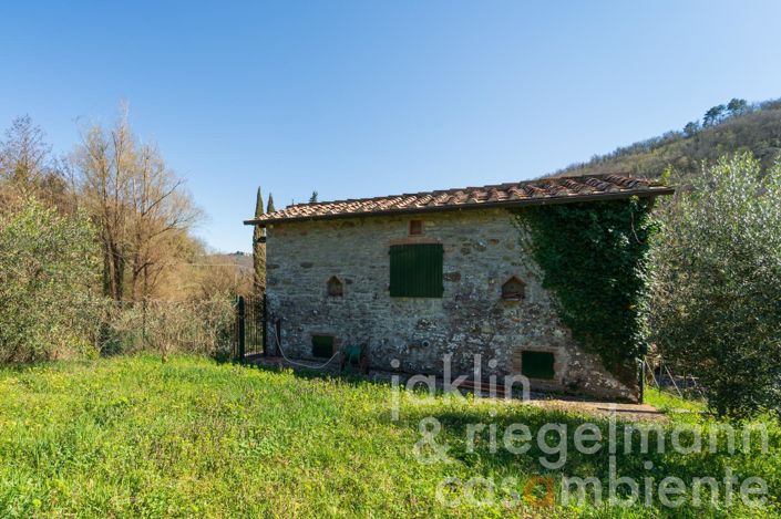 Image No.11-8 Bed Country House for sale