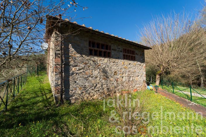 Image No.12-8 Bed Country House for sale