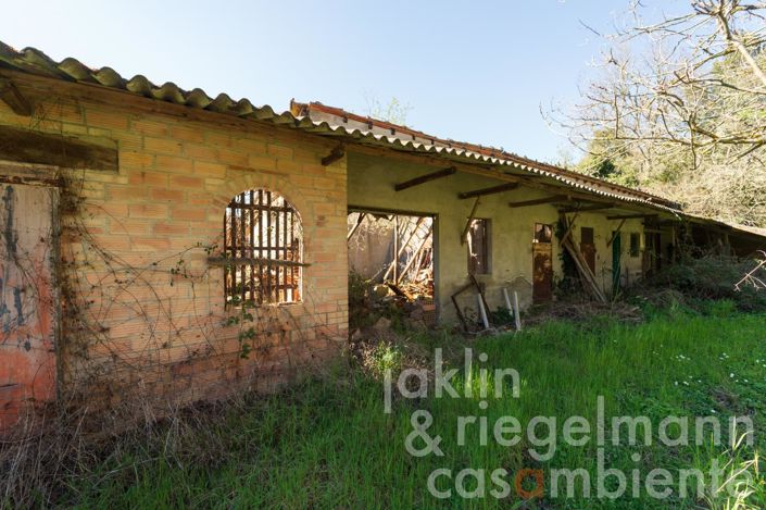 Image No.17-8 Bed Country House for sale