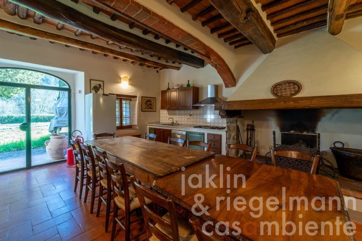 Image No.39-8 Bed Country House for sale