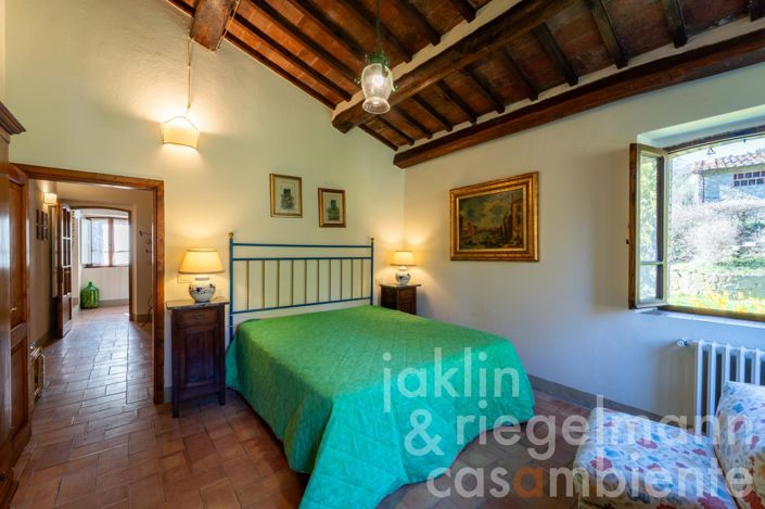 Image No.46-8 Bed Country House for sale