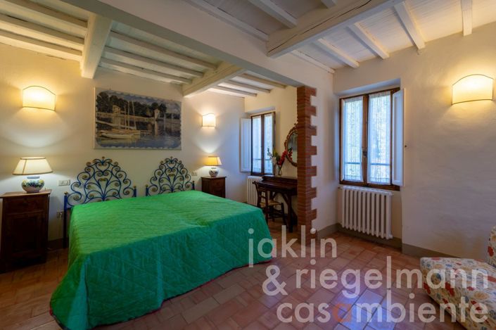 Image No.55-8 Bed Country House for sale