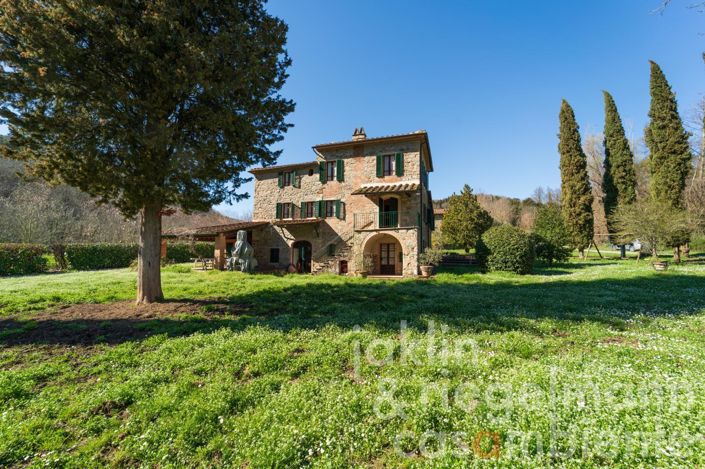 Image No.6-8 Bed Country House for sale