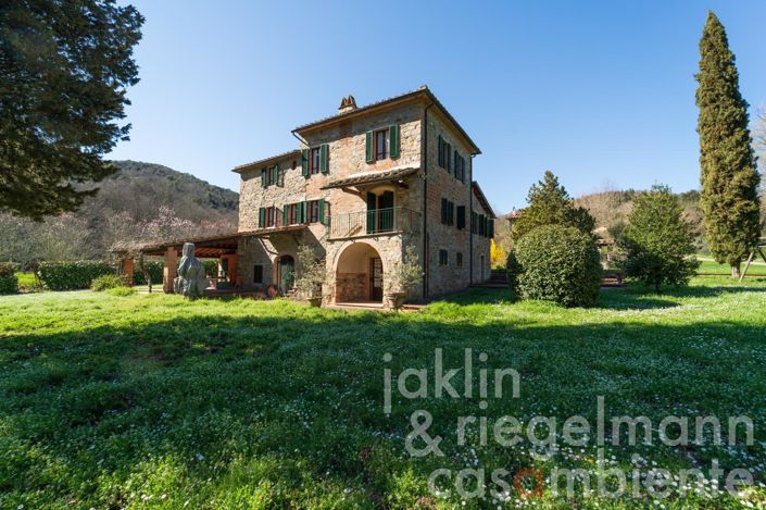 Image No.7-8 Bed Country House for sale