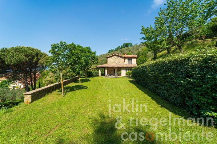 Image No.11-4 Bed Country House for sale