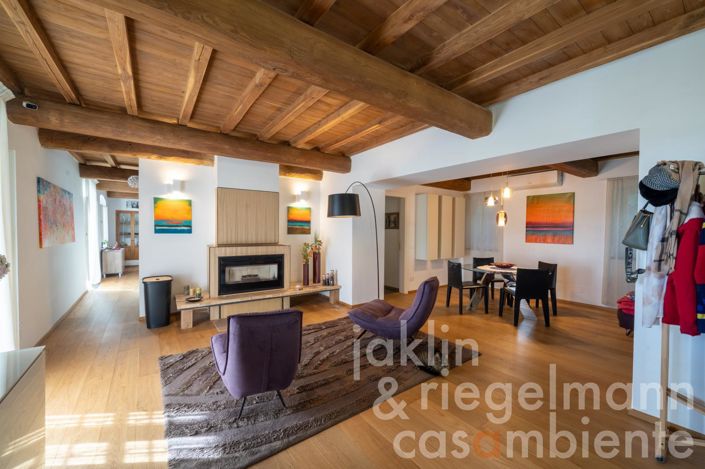 Image No.17-4 Bed Country House for sale