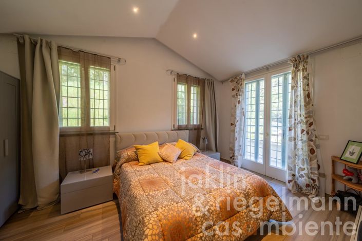 Image No.43-4 Bed Country House for sale