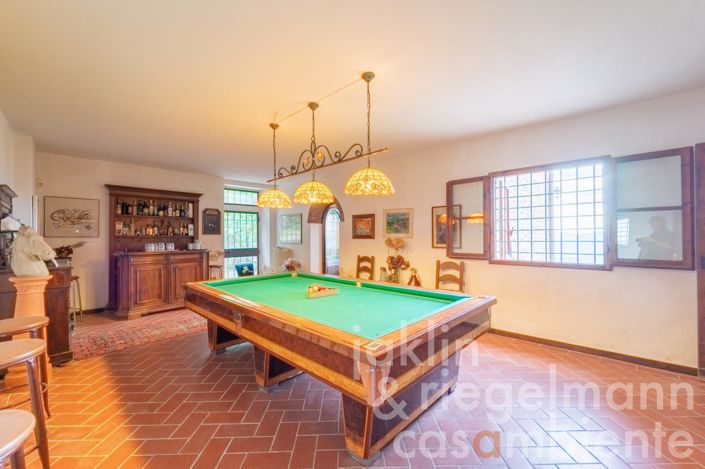 Image No.23-6 Bed Country House for sale