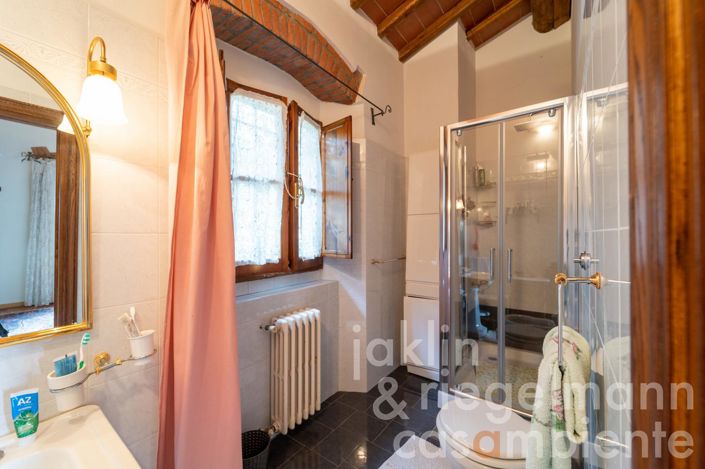 Image No.43-6 Bed Country House for sale