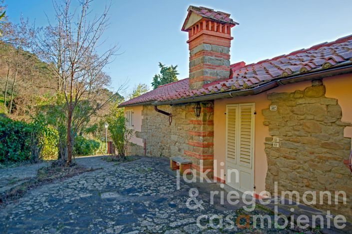 Image No.12-Maison de campagne de 9 chambres à vendre à Reggello