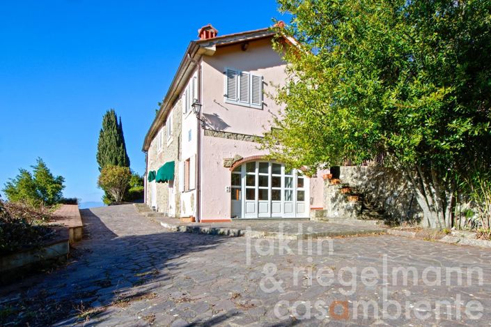 Image No.6-Maison de campagne de 9 chambres à vendre à Reggello