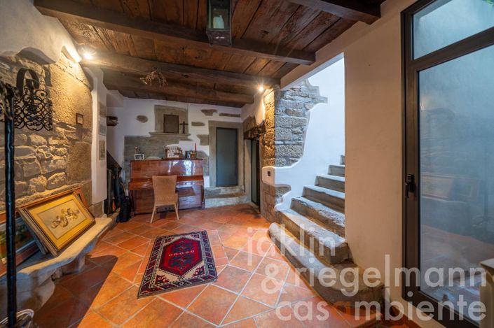 Image No.17-Maison de campagne de 6 chambres à vendre à Reggello