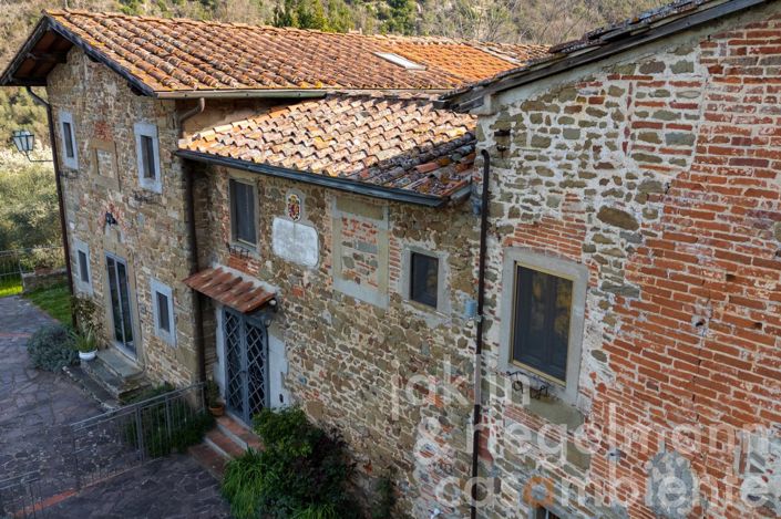 Image No.4-Maison de campagne de 6 chambres à vendre à Reggello