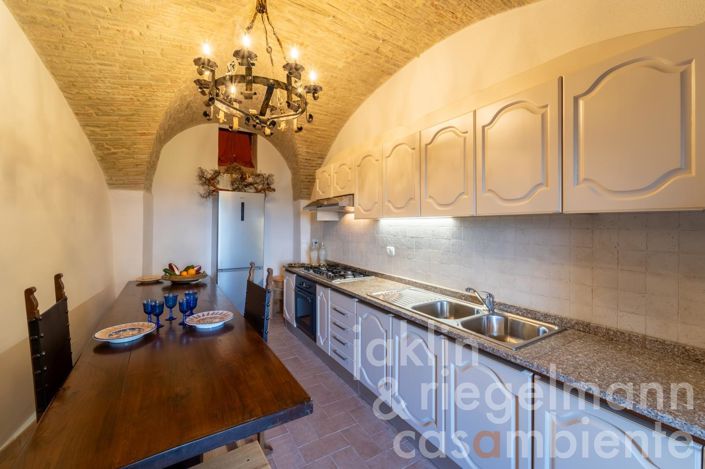 Image No.27-3 Bed Townhouse for sale