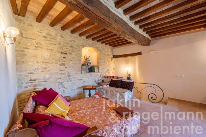 Image No.33-3 Bed Townhouse for sale