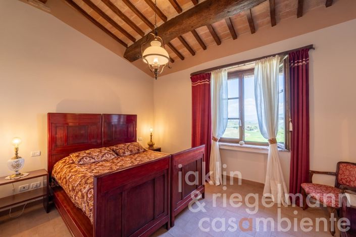 Image No.39-3 Bed Townhouse for sale