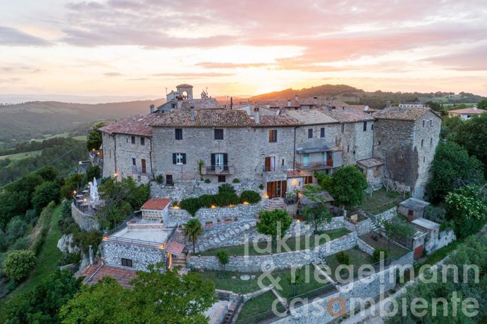 Image No.4-3 Bed Townhouse for sale