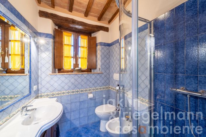 Image No.41-3 Bed Townhouse for sale