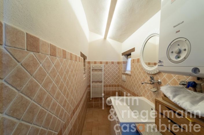 Image No.42-3 Bed Townhouse for sale
