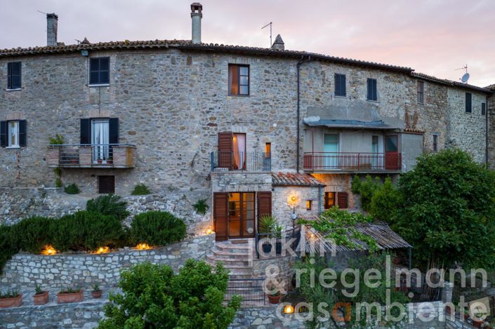 Image No.9-3 Bed Townhouse for sale