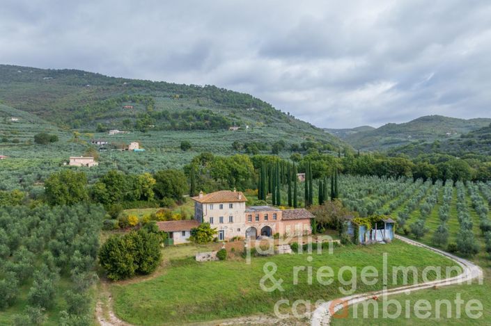Image No.3-Maison de campagne de 4 chambres à vendre à Spello
