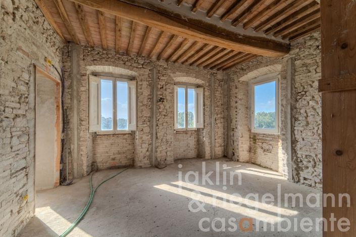 Image No.33-Maison de campagne de 4 chambres à vendre à Spello