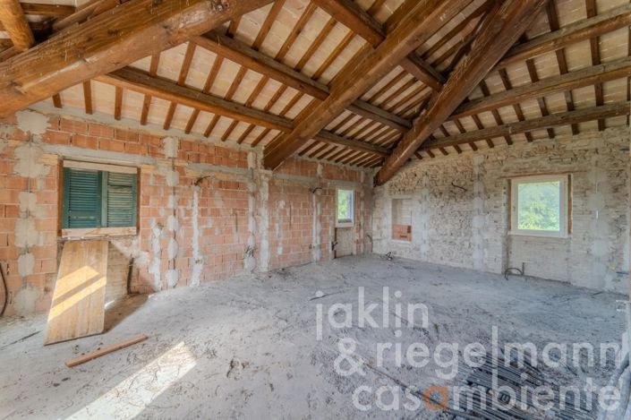 Image No.34-Maison de campagne de 4 chambres à vendre à Spello