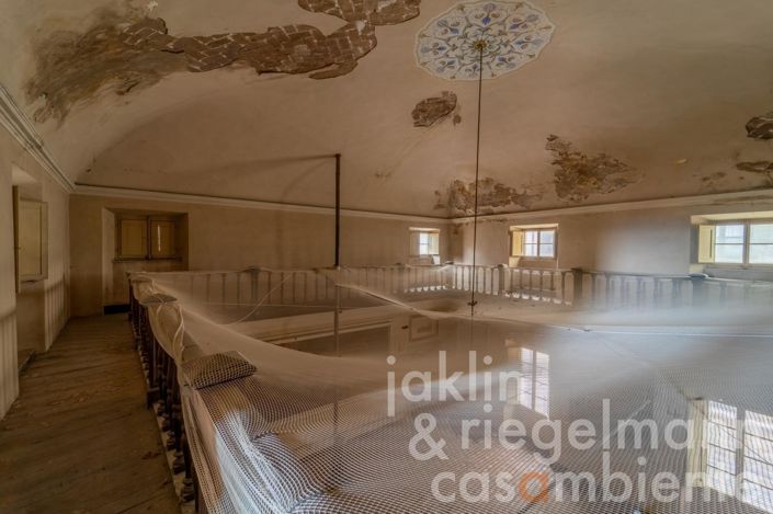 Image No.16-13 Bed Villa for sale