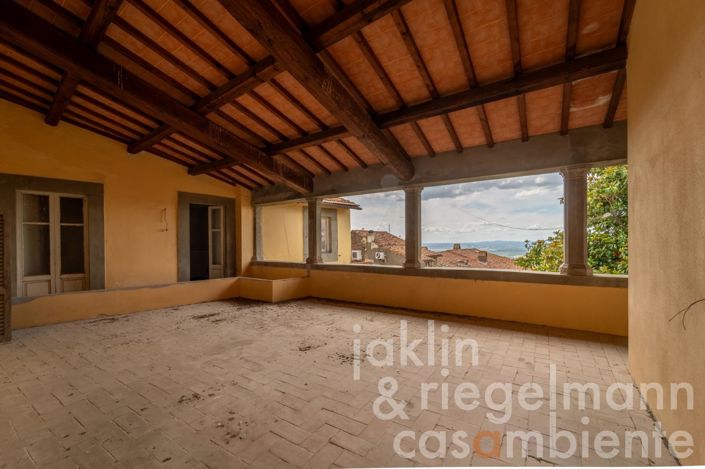 Image No.8-13 Bed Villa for sale