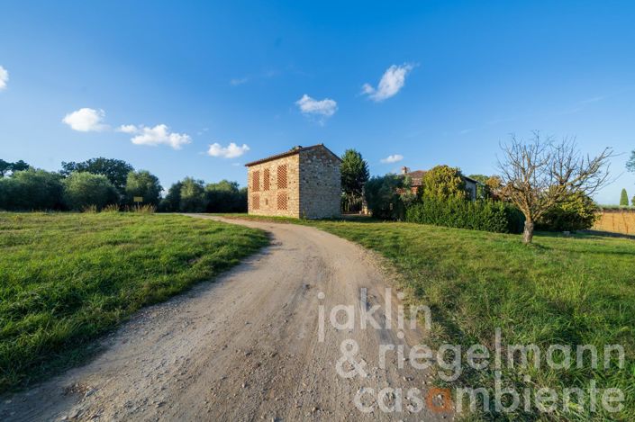 Image No.10-5 Bed Country House for sale