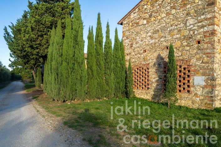 Image No.14-5 Bed Country House for sale