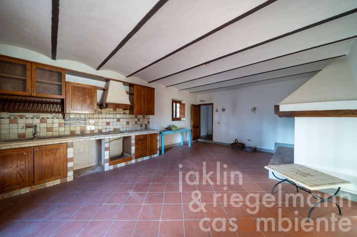 Image No.27-5 Bed Country House for sale