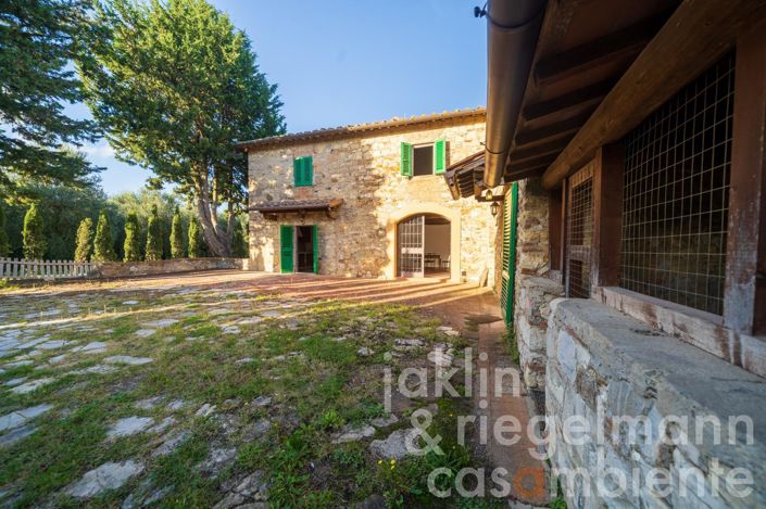 Image No.3-5 Bed Country House for sale