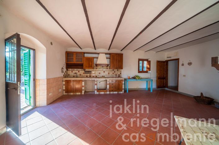 Image No.30-5 Bed Country House for sale
