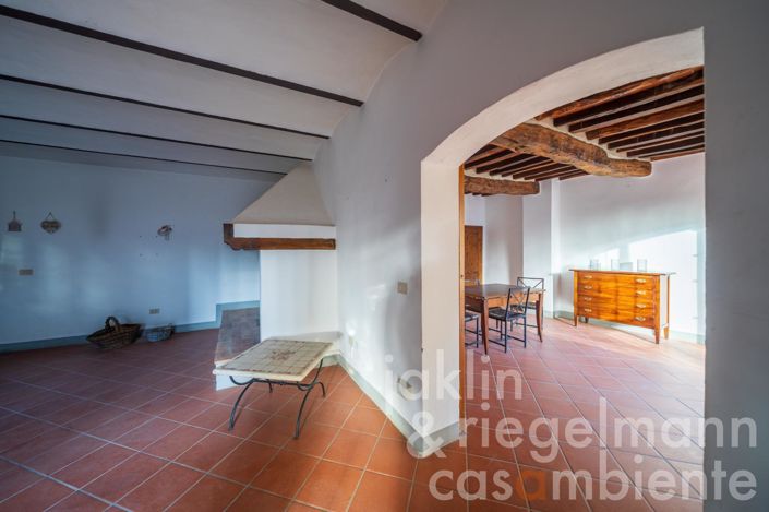 Image No.32-5 Bed Country House for sale