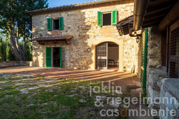 Image No.4-5 Bed Country House for sale