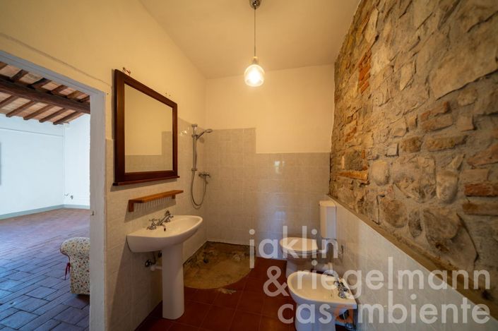 Image No.42-5 Bed Country House for sale