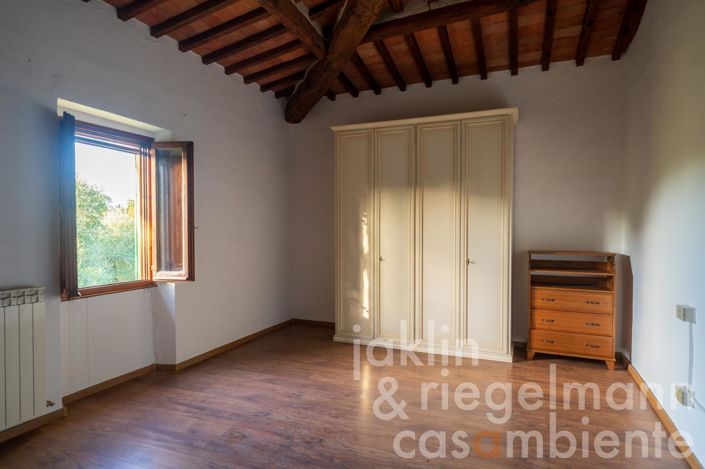 Image No.45-5 Bed Country House for sale