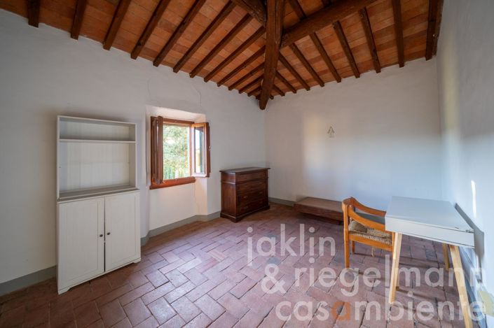 Image No.46-5 Bed Country House for sale