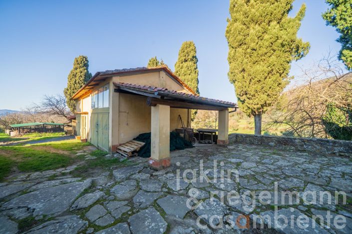 Image No.12-5 Bed Country House for sale