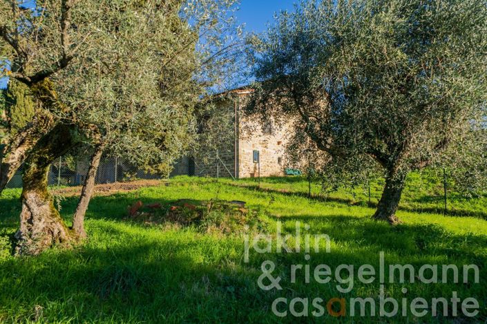 Image No.17-5 Bed Country House for sale