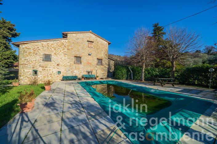 Image No.22-5 Bed Country House for sale