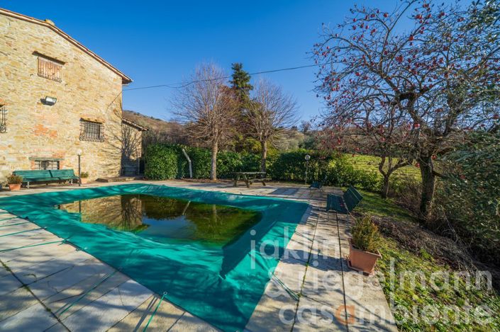 Image No.23-5 Bed Country House for sale