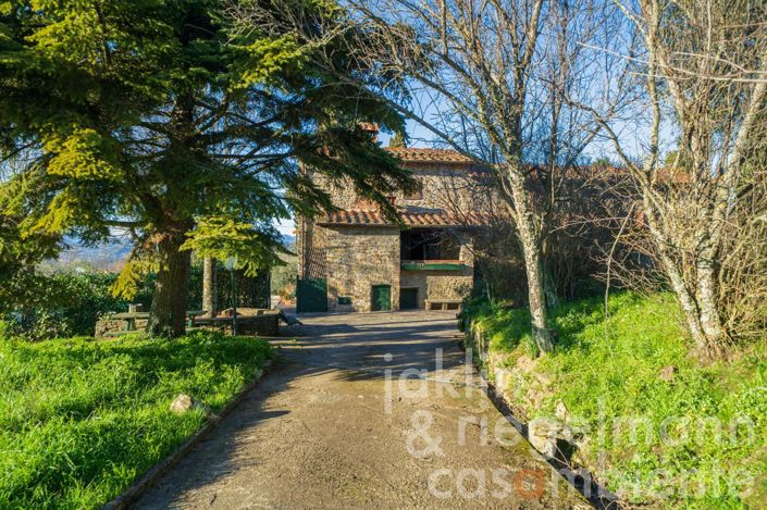 Image No.28-5 Bed Country House for sale