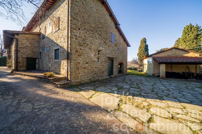 Image No.6-5 Bed Country House for sale