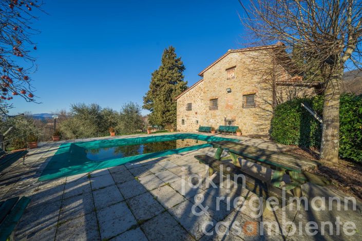 Image No.9-5 Bed Country House for sale