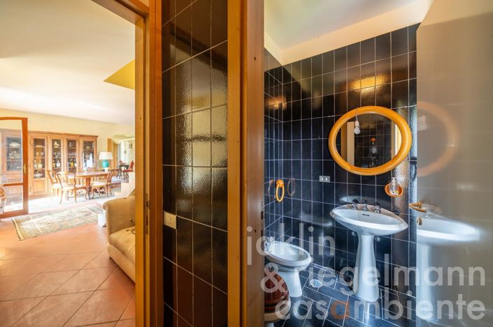 Image No.28-7 Bed Country House for sale