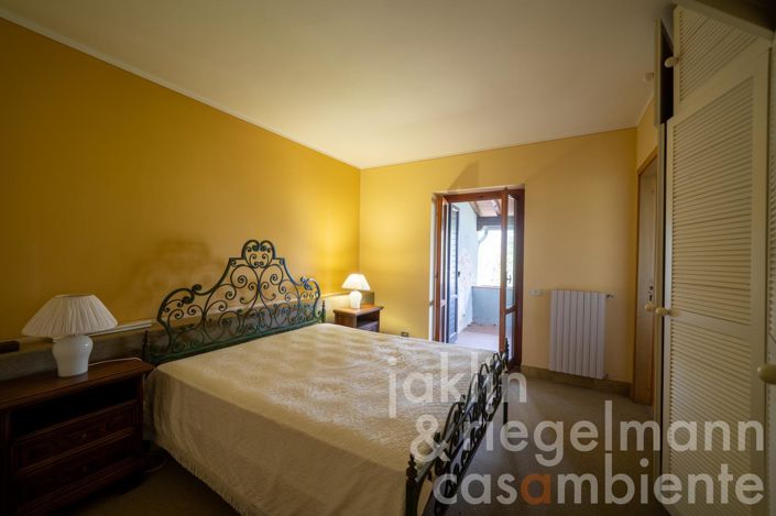Image No.30-7 Bed Country House for sale